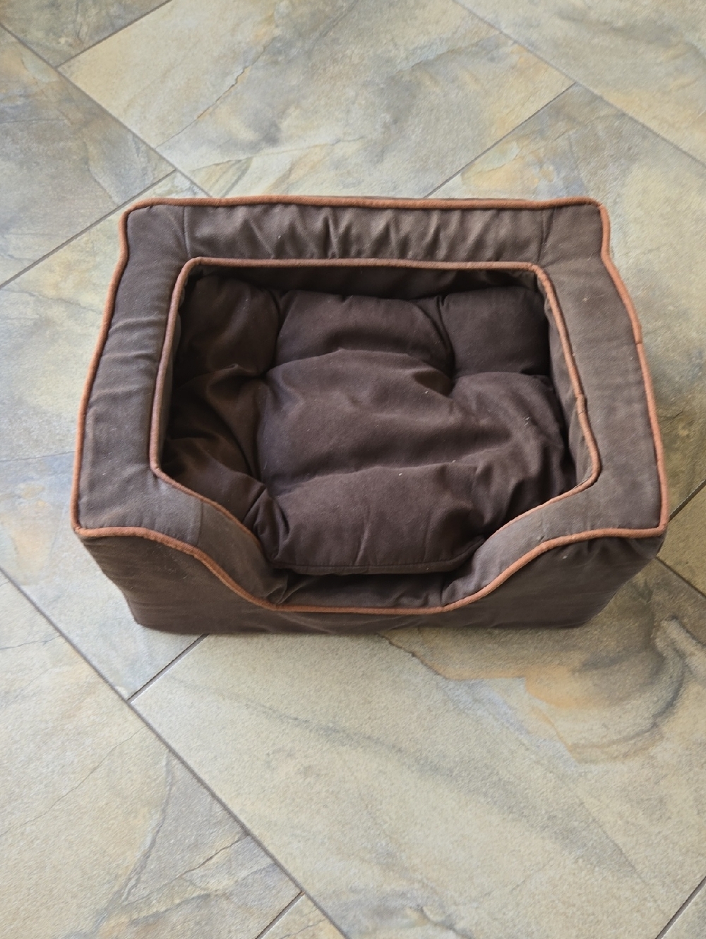 Snoozer® Luxury Square Dog Bed
Snoozer